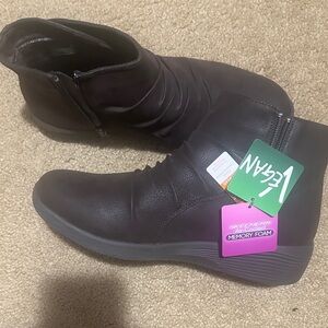 Skechers chocolate brownAnkle Boots with Memory Foam brand new